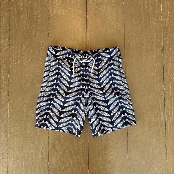 Janie and Jack Other - Janie and Jack Toddler Boys’ Blue Fish Swim Trunks & Board Shorts • Size 4 (XS)